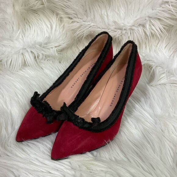 NEW Marc by Marc Jacobs Leather Red Velvet Trim Pointed Toe Pumps US 6 EUR 36 - Picture 1 of 13
